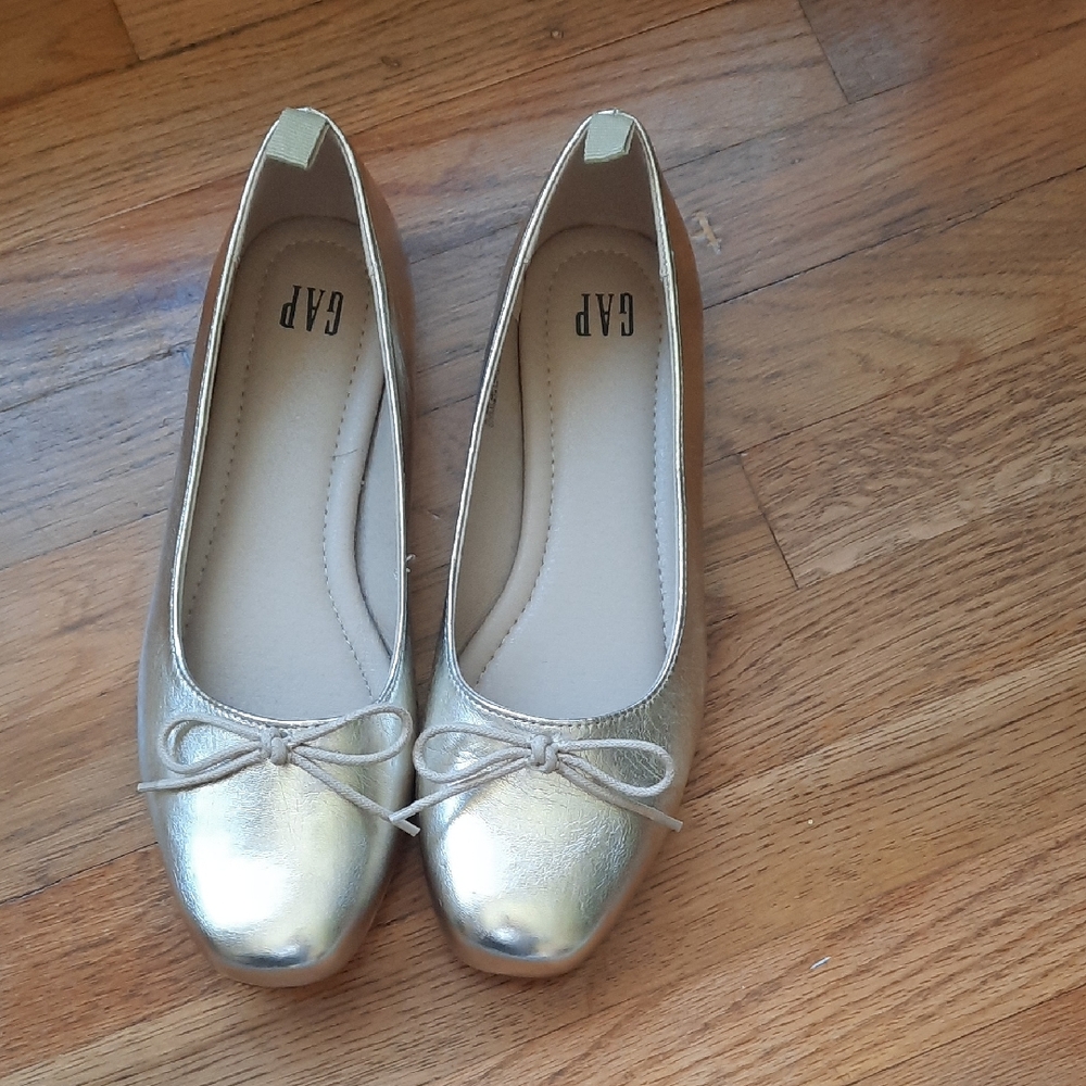 Gap Gold Ballet Flats With Bows 8
